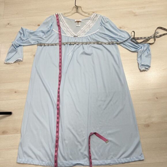 Vintage Barbizon Nightgown Medium Blue Lace Trim Embroidered Cottagecore - Picture 11 of 13